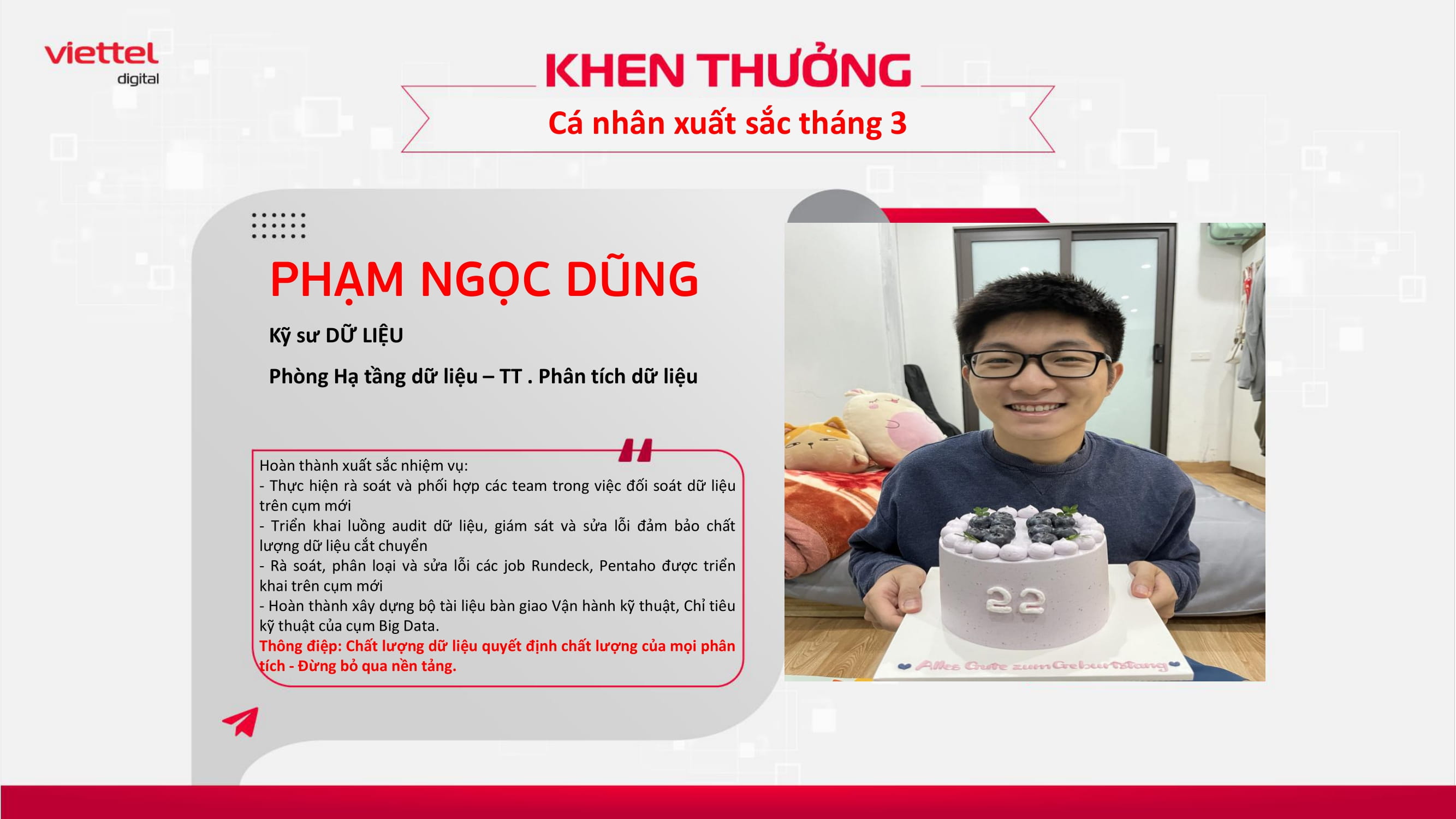 Khen_thưởng_cá_nhân_xuất_sắc_Phạm_Ngọc_Dũng_1